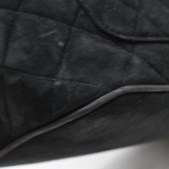 Chanel Médallion Quilted Charm Zip 869199 Black Suede Leather Tote