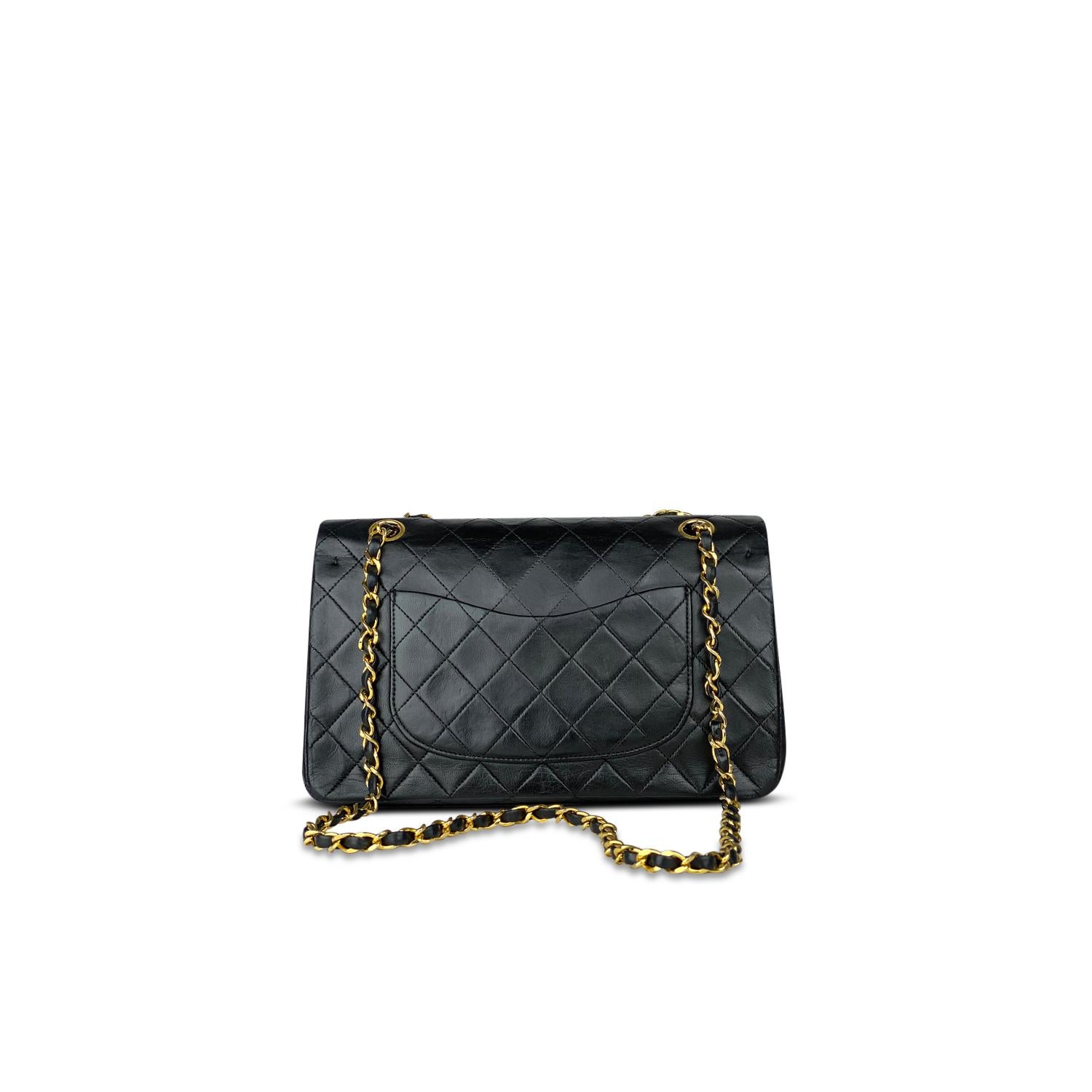 Chanel Medium Black Classic Double Flap Bag In Good Condition For Sale In Sundbyberg, SE