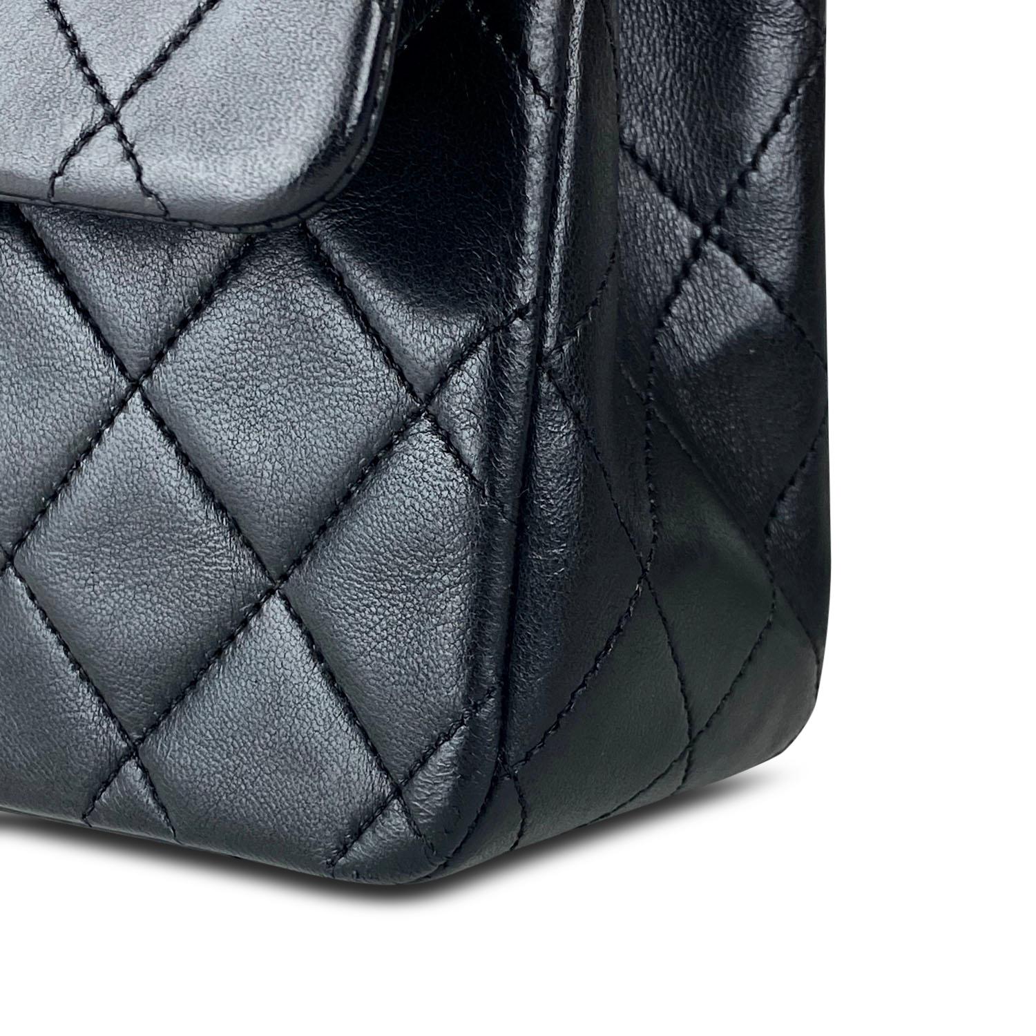 Chanel Medium Black Classic Double Flap Bag For Sale 2