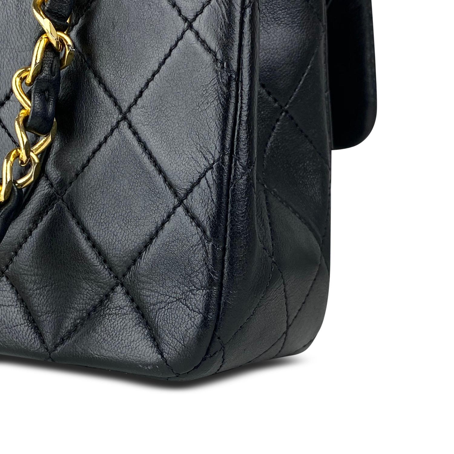 Chanel Medium Black Classic Double Flap Bag For Sale 3