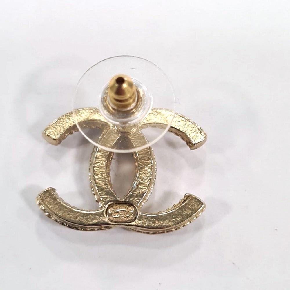 Contemporary Chanel Medium CC Logo Gold-toned And Rhinestones Earrings 