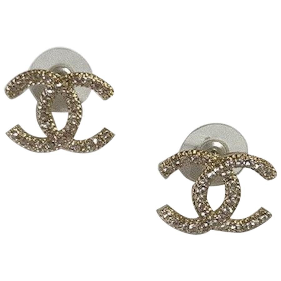 Cập nhật hơn 80 về chanel logo diamond earrings