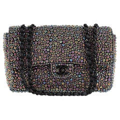 Bolso Chanel Clásico Mediano con Solapa Simple "Mancha de aceite" Decorado con Perlas y Ha Dorado