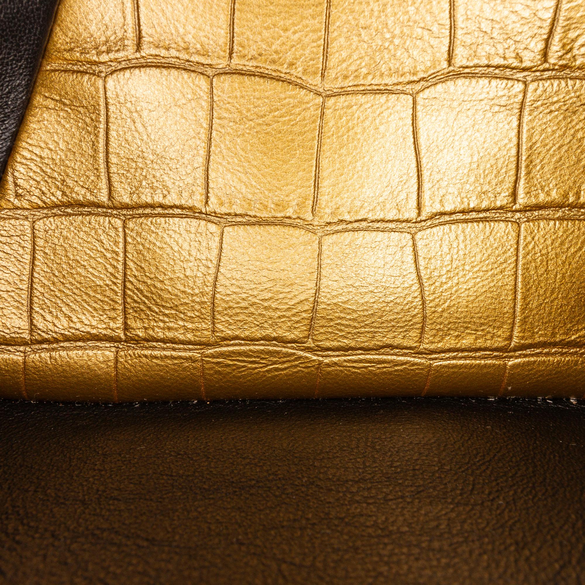 Chanel Bolso mediano con doble solapa de piel de cordero repujada de cocodrilo 2.55 Reissue en venta 4