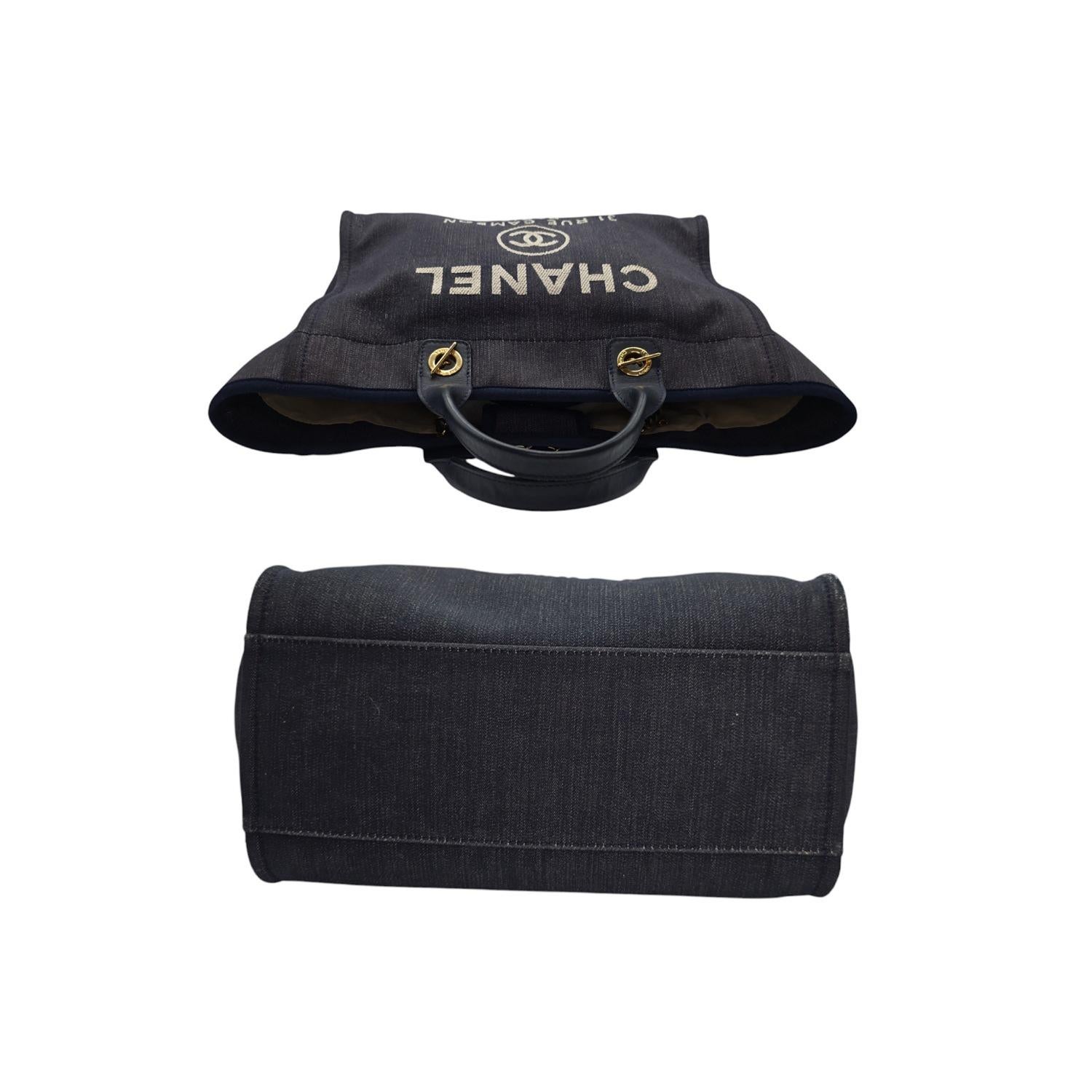 Chanel Tote Deauville Vaquero Oscuro Lavado Mediano en venta 1