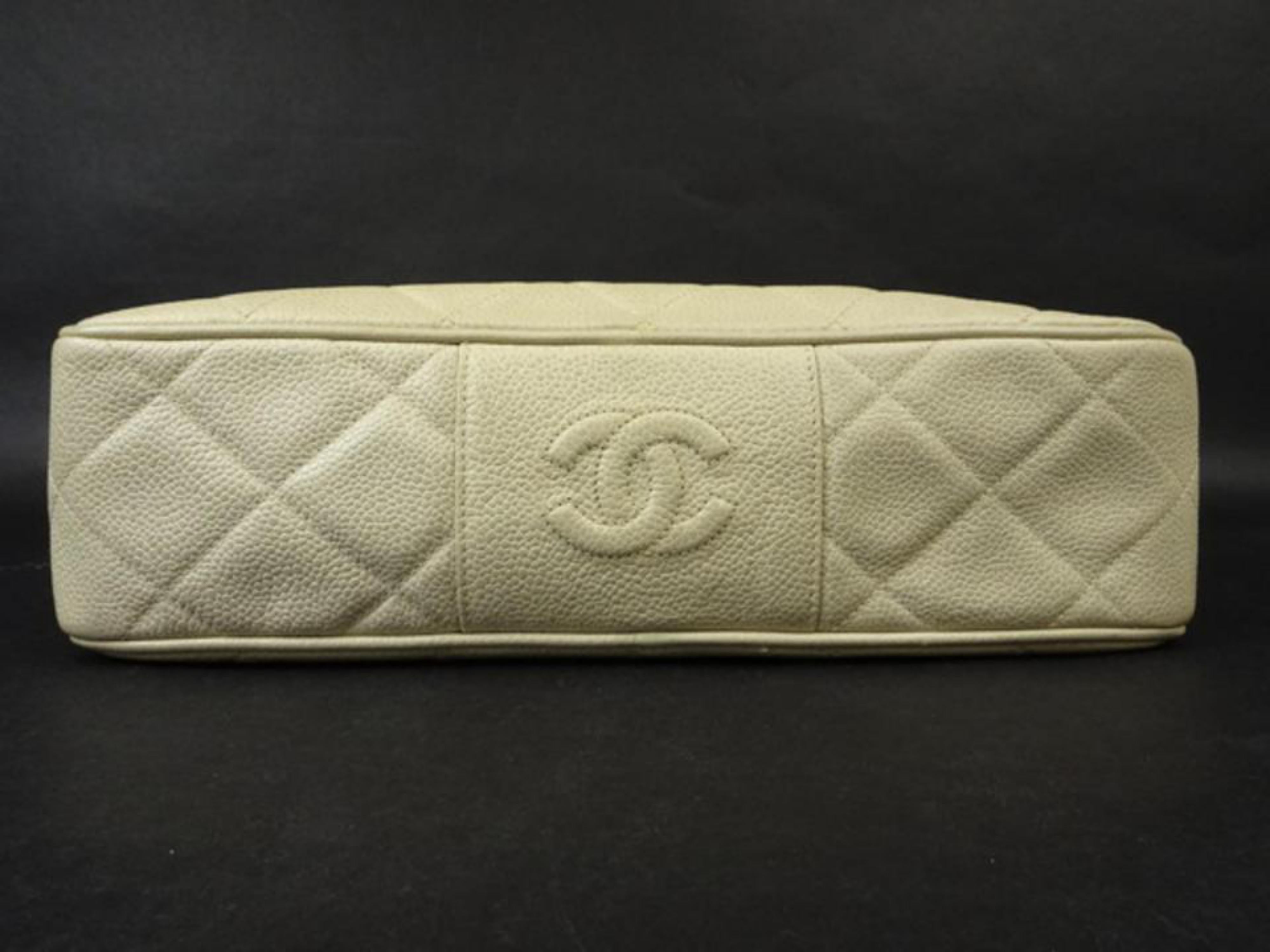 Chanel Messenger Camera Quilted Caviar 216073 Ivory Leather Cross Body Bag For Sale 2