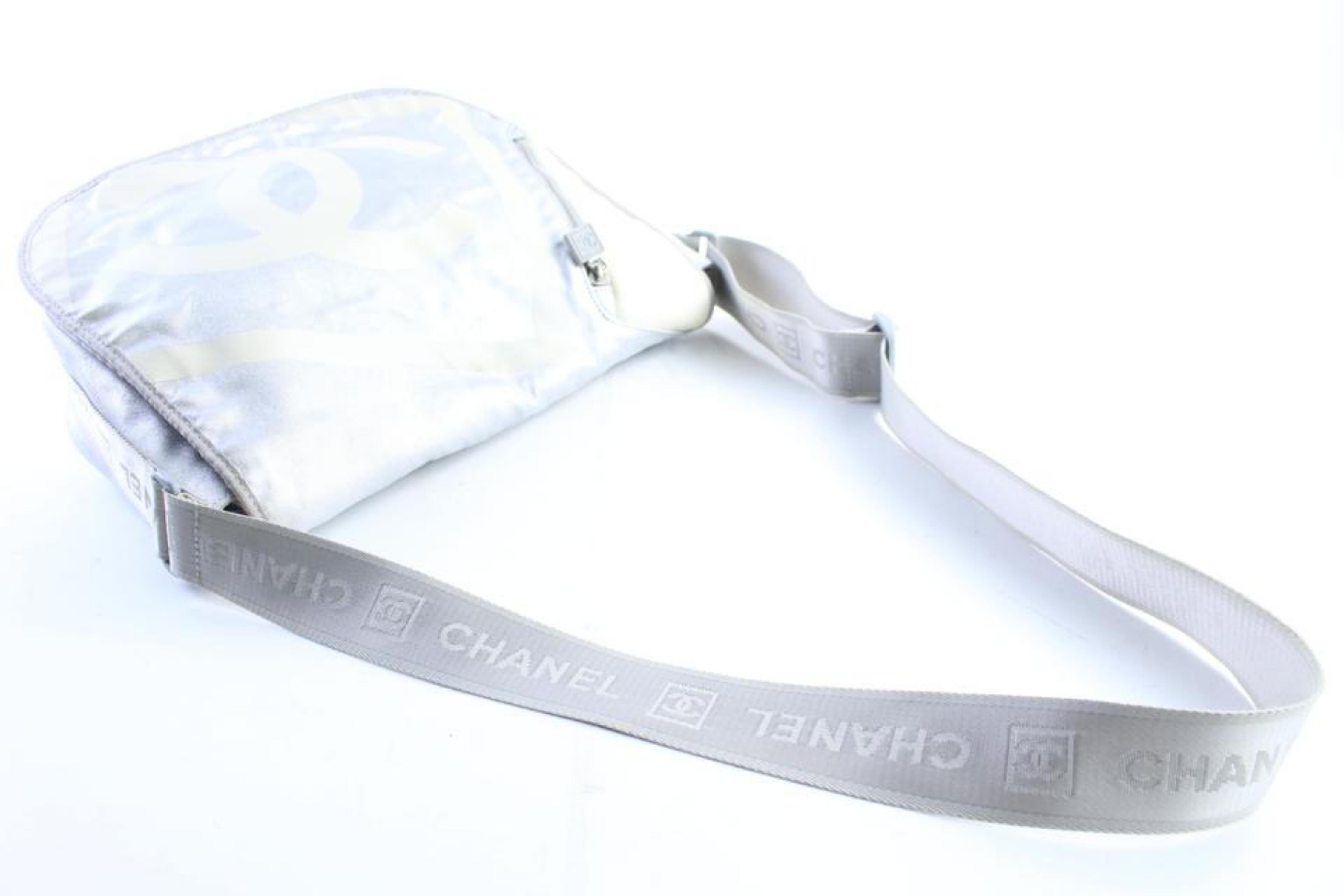 Chanel Messenger Cc Logo Metallic 226705 Silver Nylon X Canvas Cross Body Bag For Sale 2