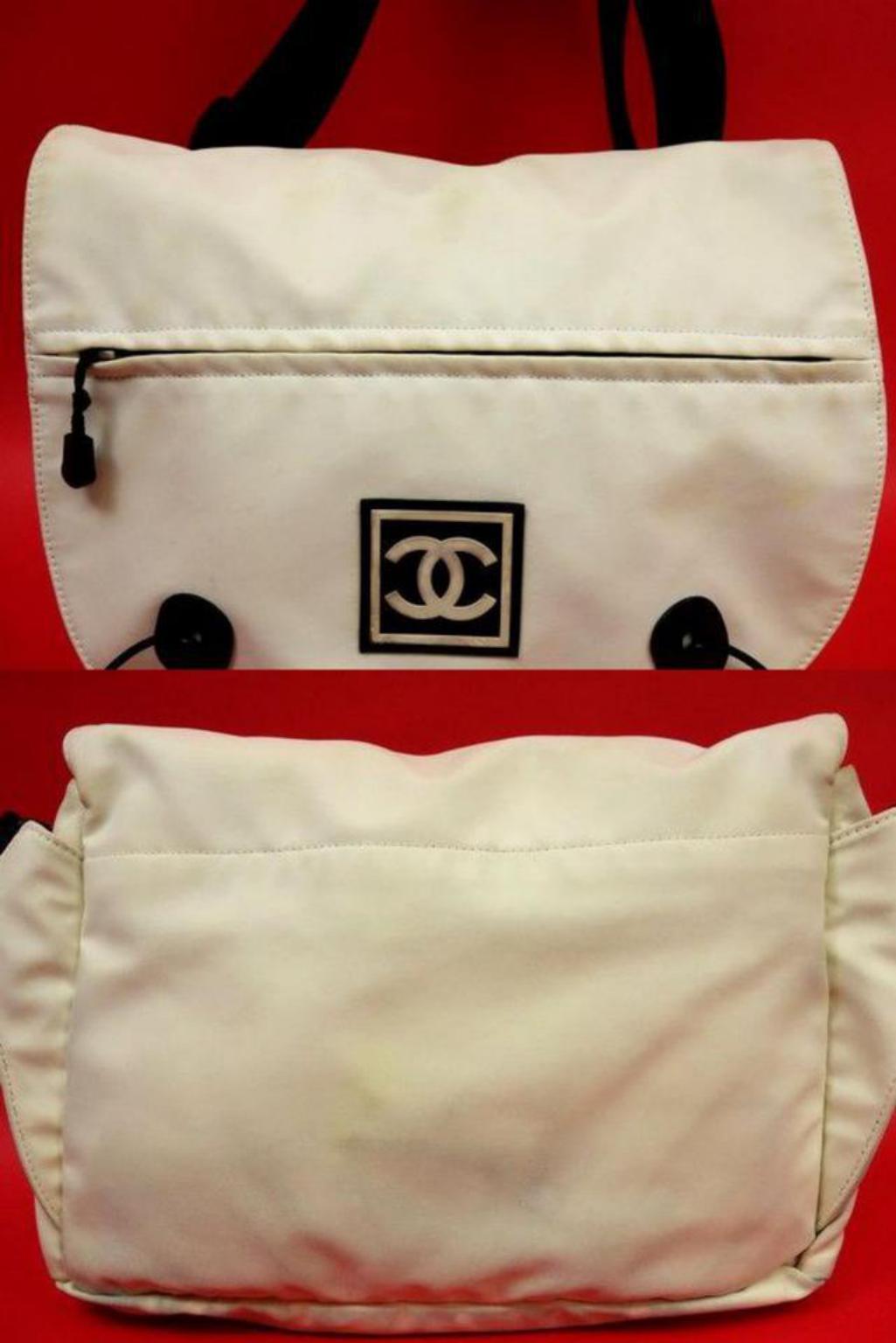 Chanel Messenger Large Cc Sports 225347 White X Black Canvas Messenger Bag In Good Condition For Sale In Forest Hills, NY