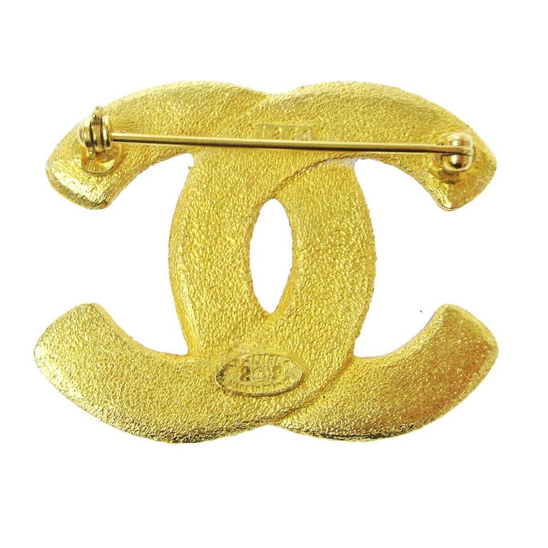 Chanel Metal Gold Thick CC Charm Pin Lapel Brooch in Box For Sale at ...