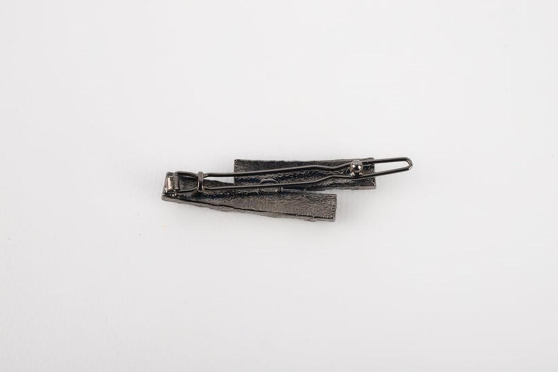 Noir Chanel Metal Hair Clips en vente