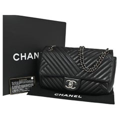 Chanel Metalassè Shoulder Bag Black Leather