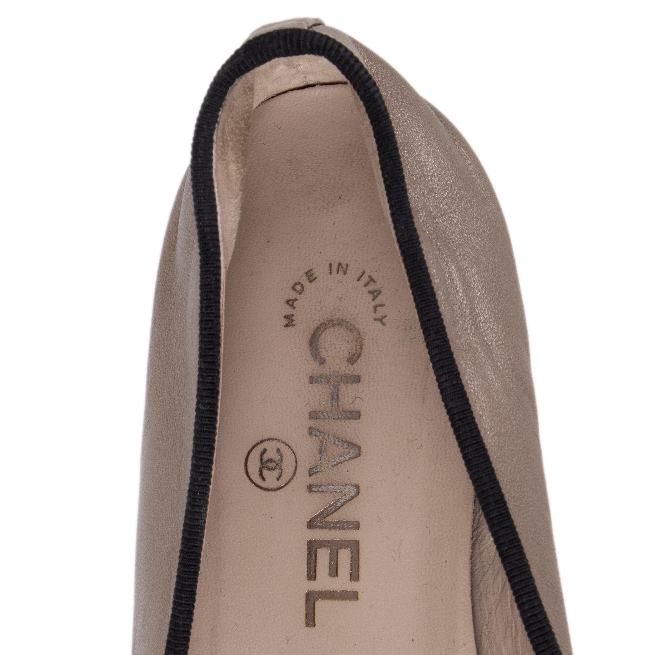 Beige CHANEL metallic beige leather Ballet Flats Shoes 39.5