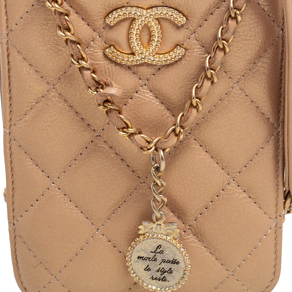 Chanel Metallic Beige Quilted Leather Crossbody Phone Holder 4