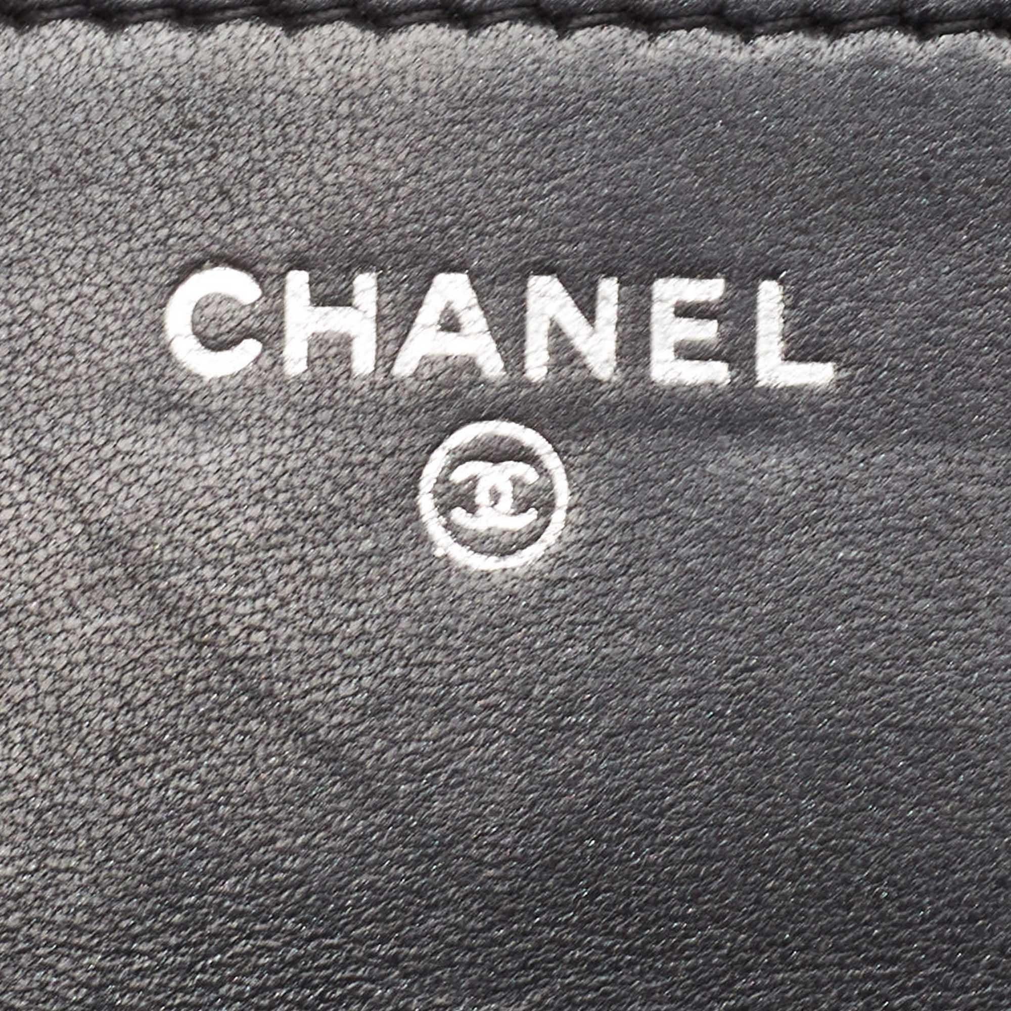 Chanel Metallic Black Quilted Patent Leather Boy Wallet on Chain For Sale 2