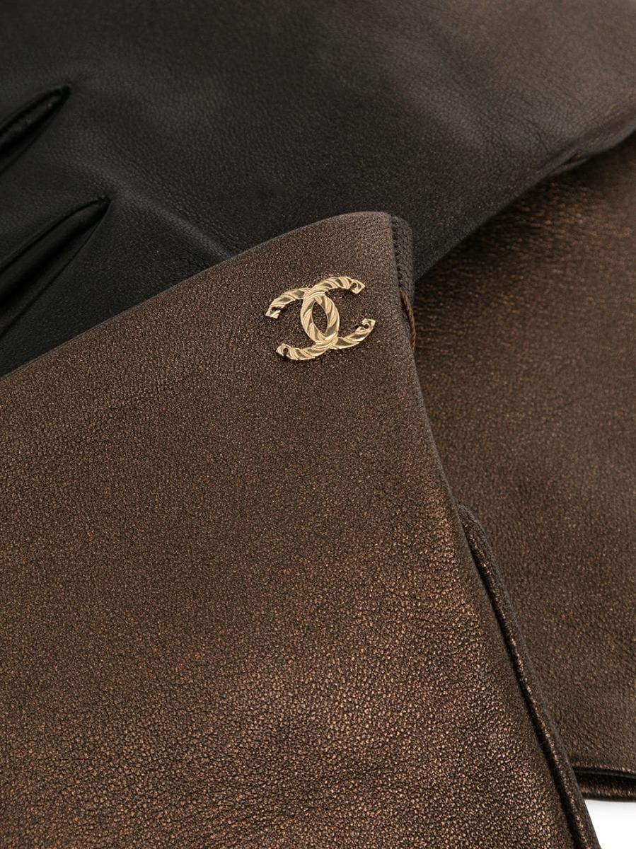 Noir Chanel - Gants en cuir bronze métallisé en vente