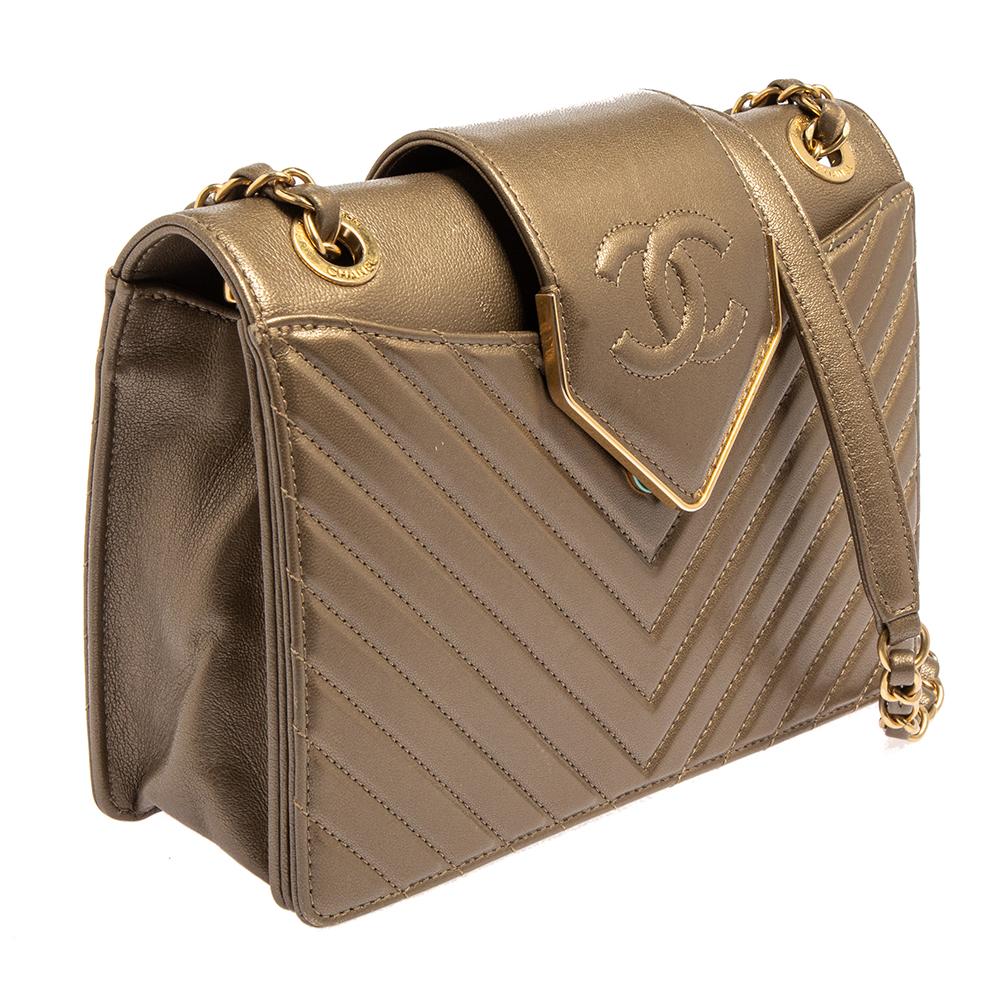 Chanel Metallic Brown Chevron Collar and Tie Flap Bag In Fair Condition In Dubai, Al Qouz 2