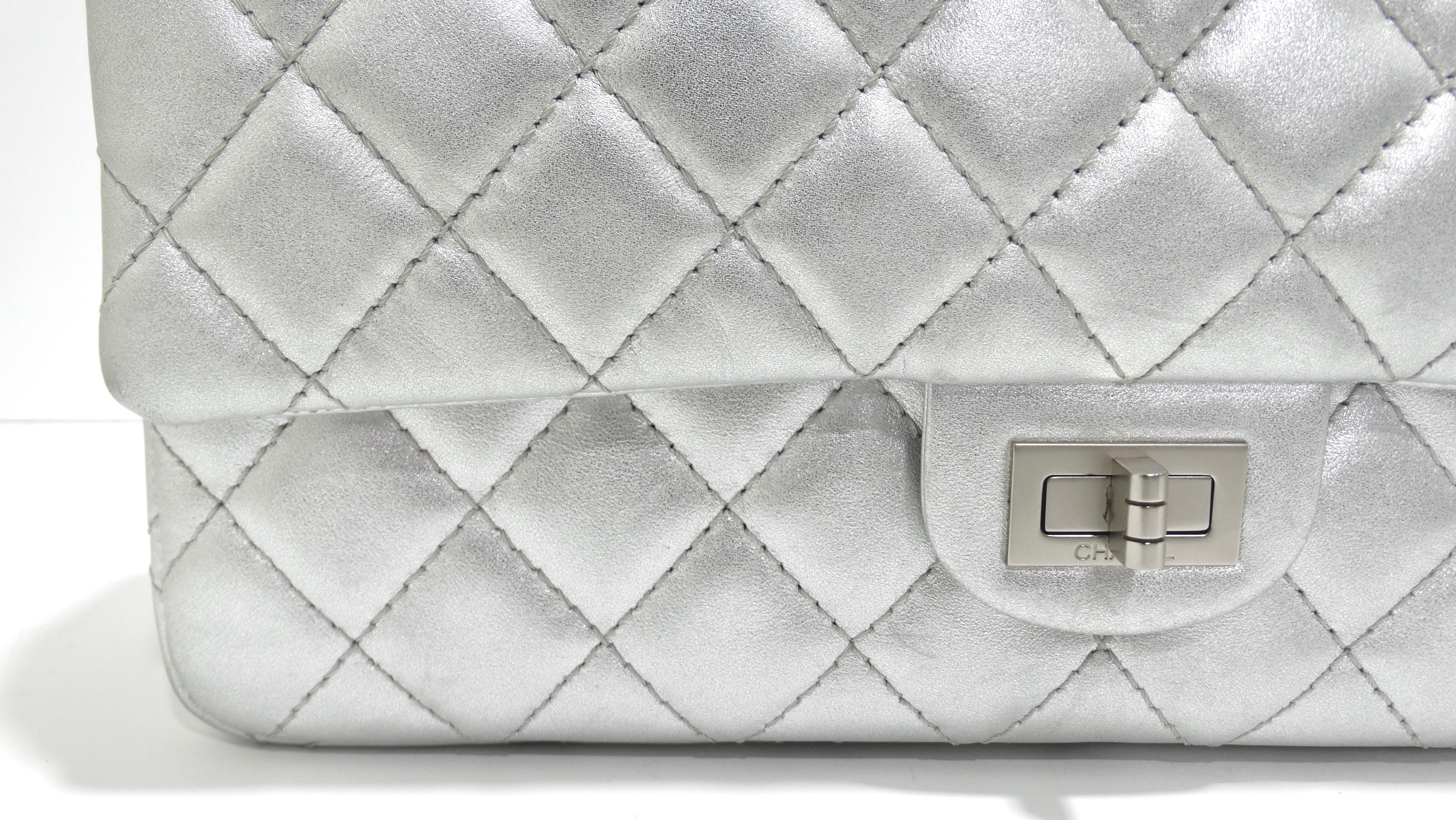 Women's or Men's Chanel Metallic Calfskin Quilted 2.55 Reissue Jumbo Double Flap For Sale