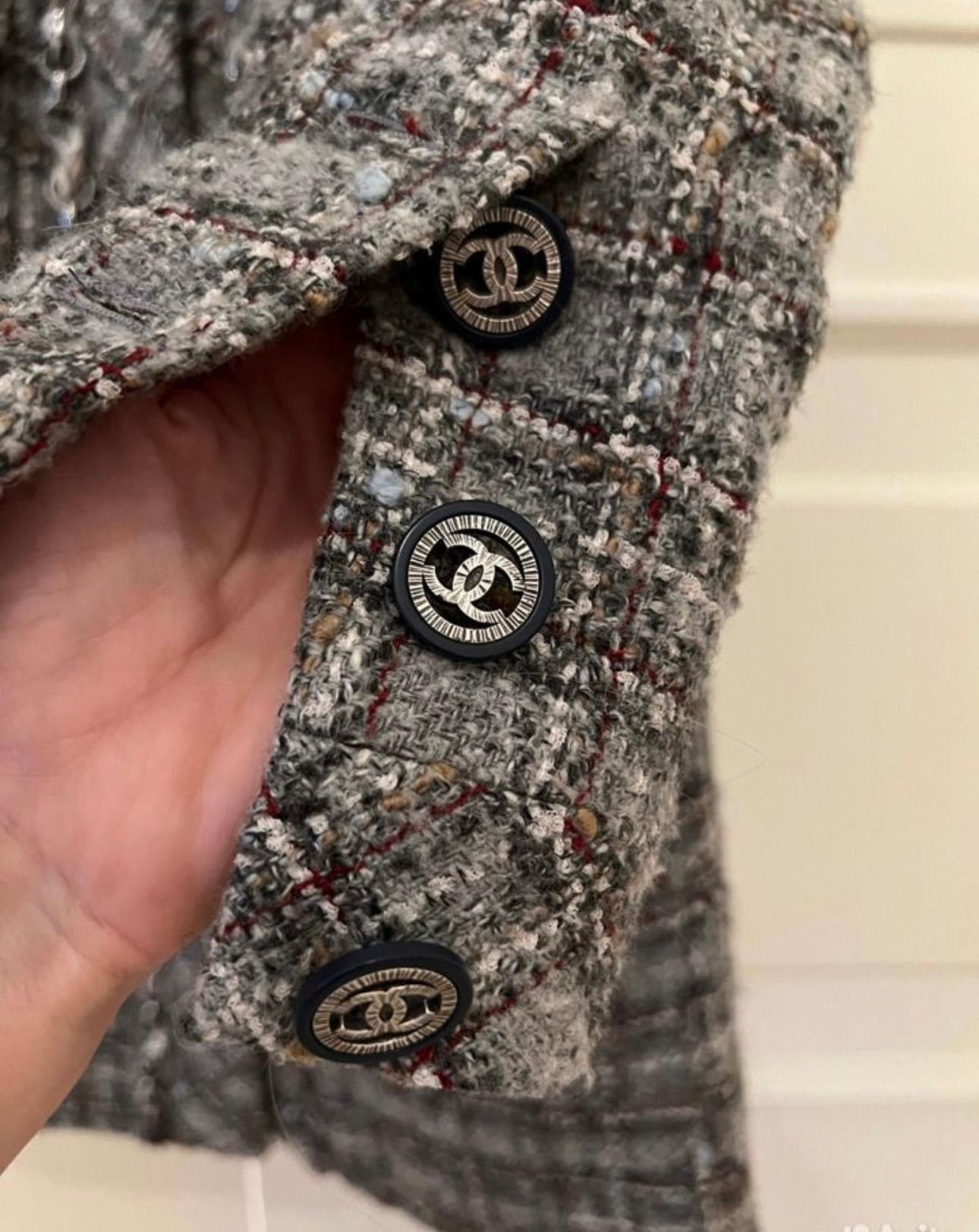 Chanel Metallic Chain Trim Tweed Jacket For Sale 2