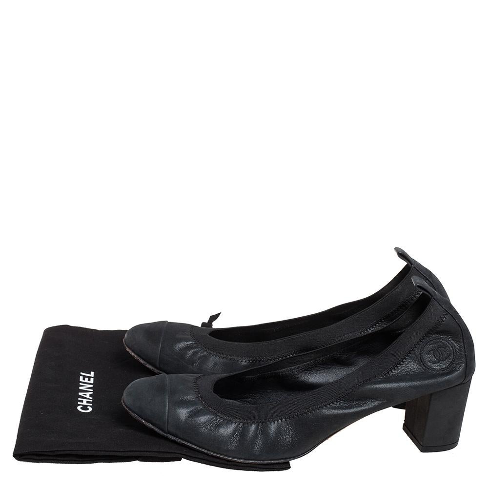 Chanel Metallic Dark Green Suede Scrunch Pumps Size 41 1