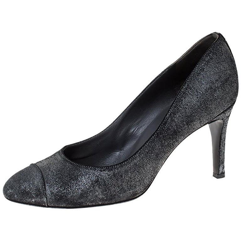Chanel Metallic Distressed Textured Suede CC Cap Toe Pumps Size 40.5 For  Sale at 1stDibs