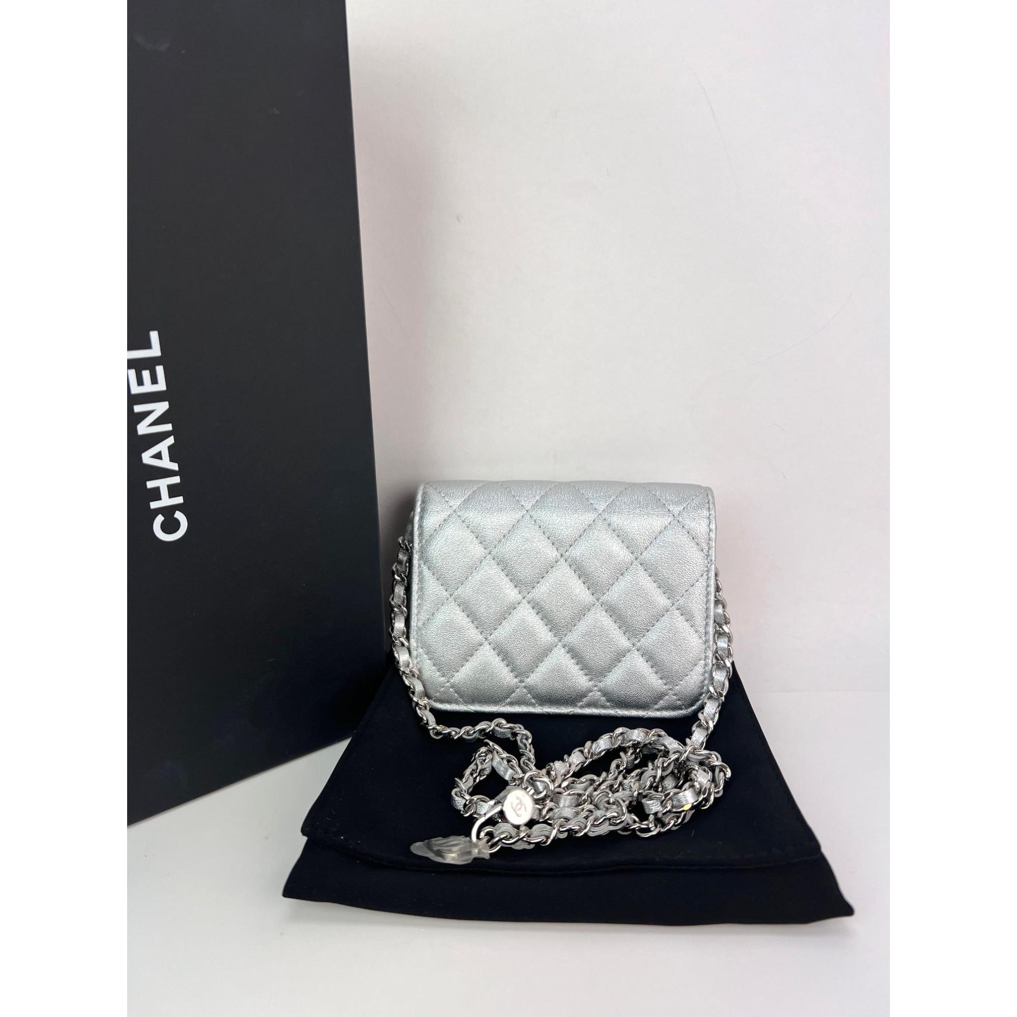 Chanel Metallic Goatskin Quilted Micro Star Flap Waist Belt Shoulder Bag For Sale 8