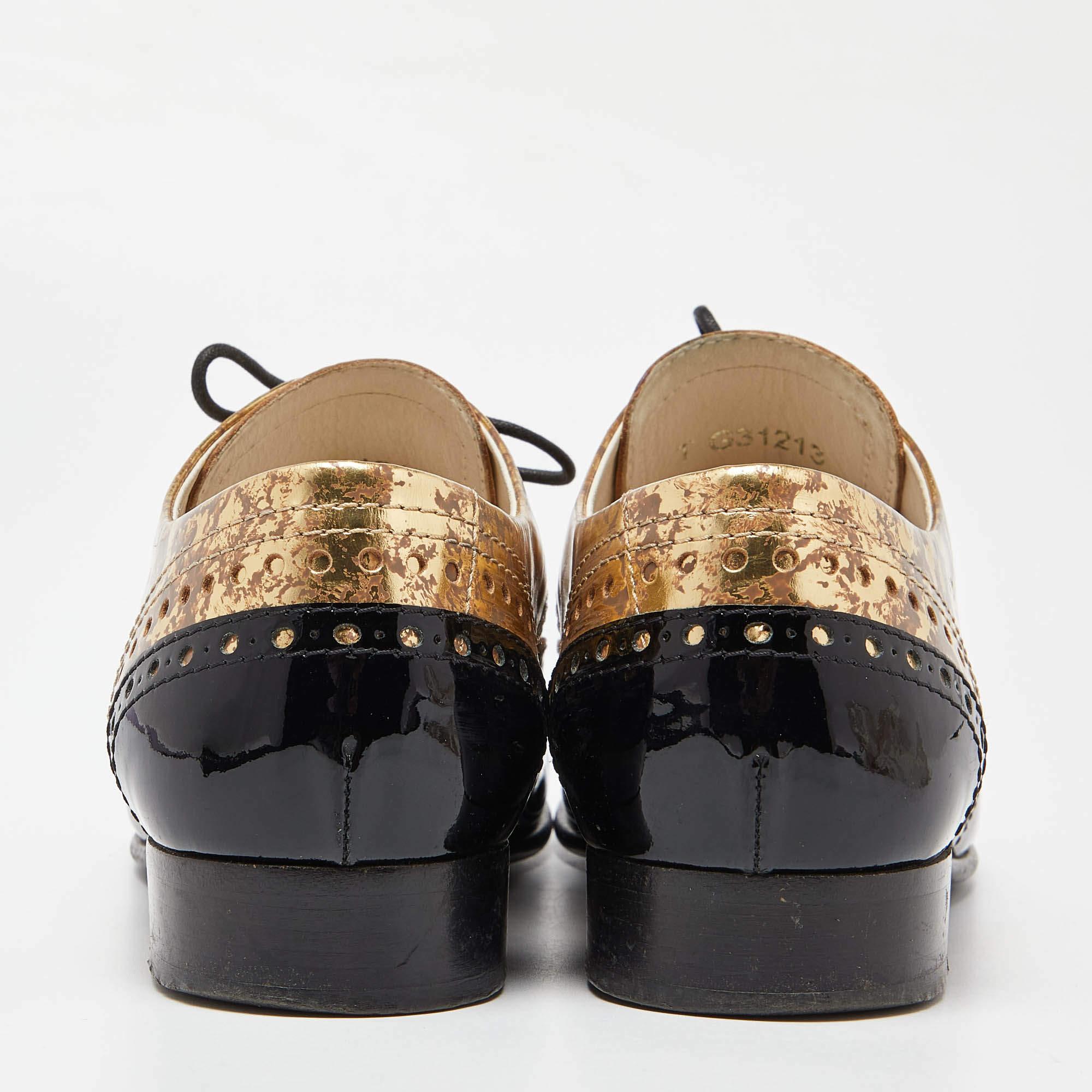 Chanel Metallic Gold/Black Patent Leather Brogue Lace-Up Oxford  Size 37 1