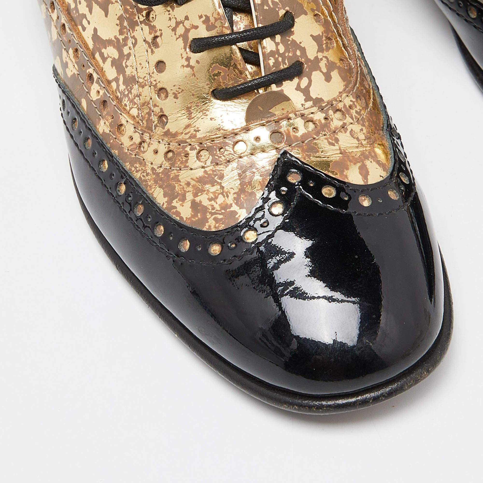 Chanel Metallic Gold/Black Patent Leather Brogue Lace-Up Oxford  Size 37 3