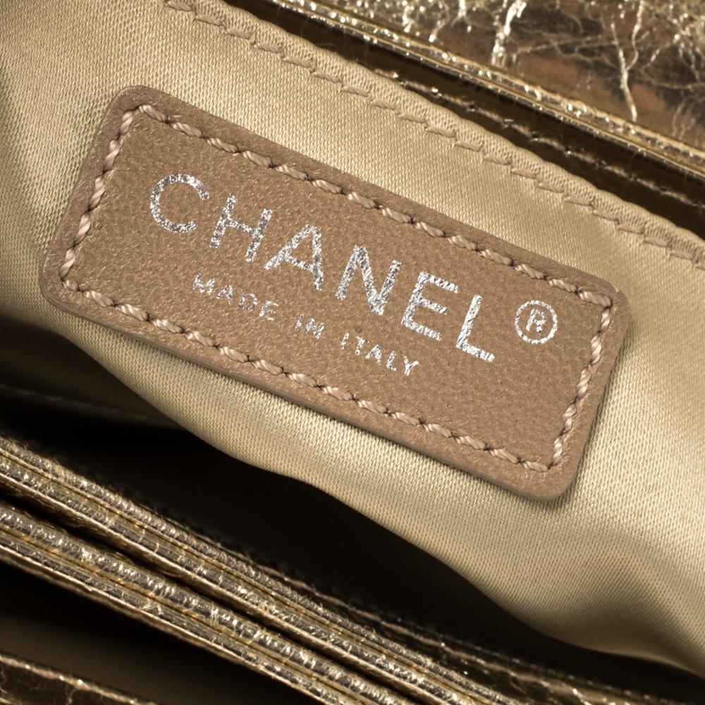 Chanel Metallic Gold Crackled Leather Medium Clam's Pocket Flap Bag 3