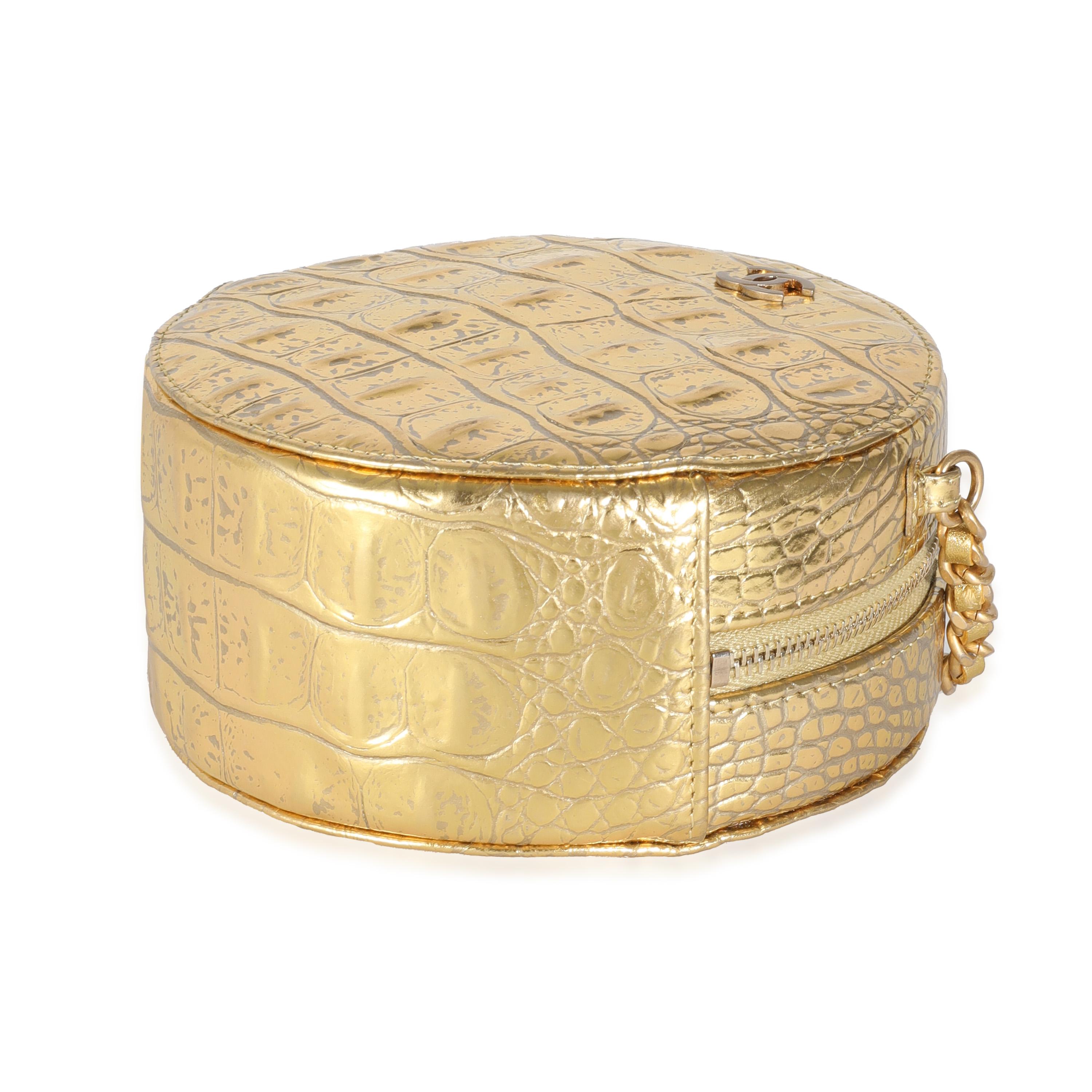da uomo o donna Chanel Pochette rotonda in pelle di vitello goffrata in oro metallizzato su Chanel in vendita