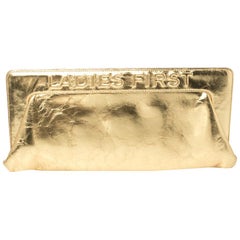 Chanel Metallic Gold Distressed Leder Damen First Frame Clutch aus Leder