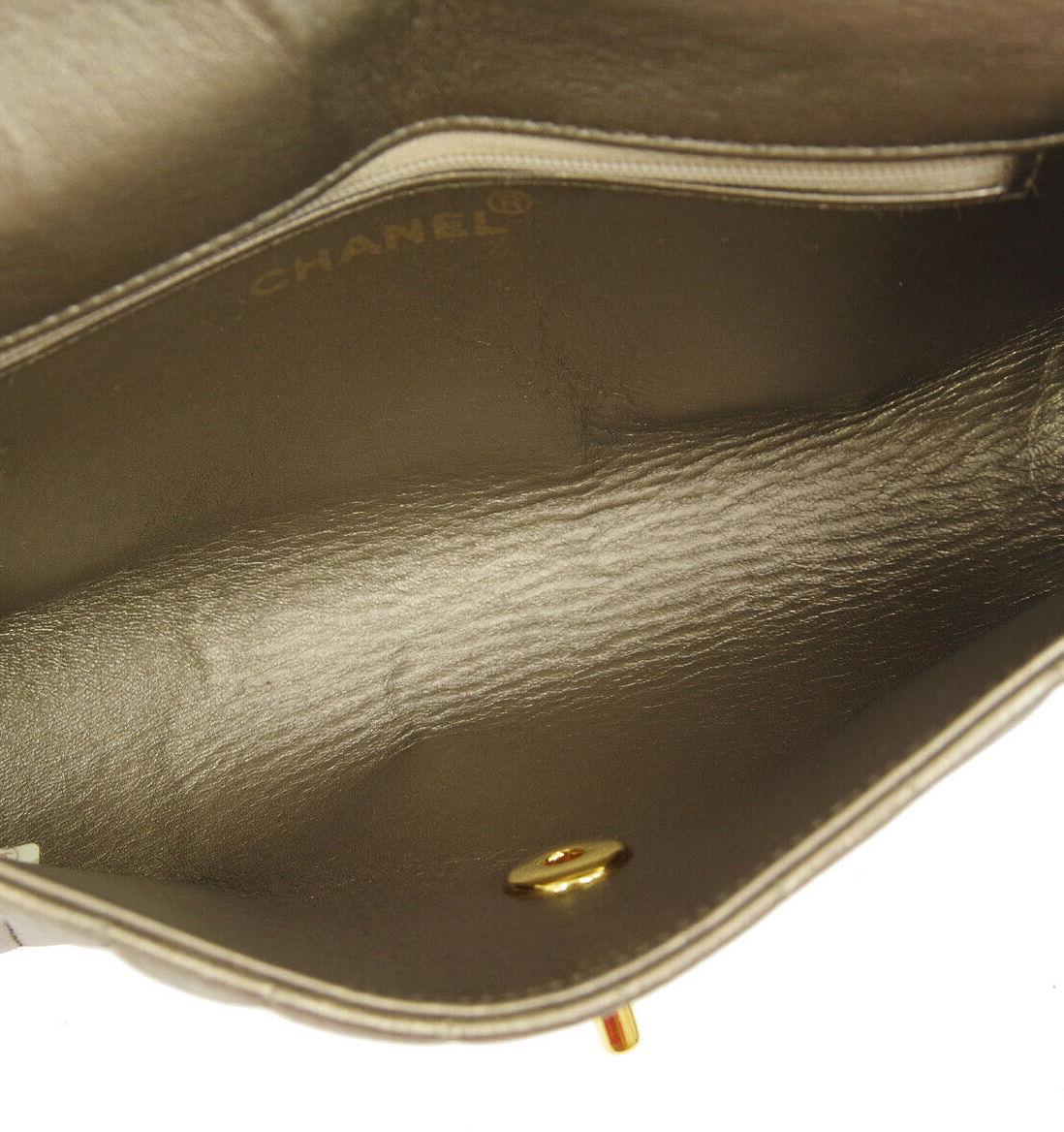 Chanel Metallic Gold Leather Bronze Envelope Evening Slip Hand Clutch Flap Bag  In Good Condition In Chicago, IL