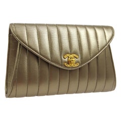 Chanel Metallic Gold Leder Bronze Umschlag Abend Slip Hand Clutch Flap Bag