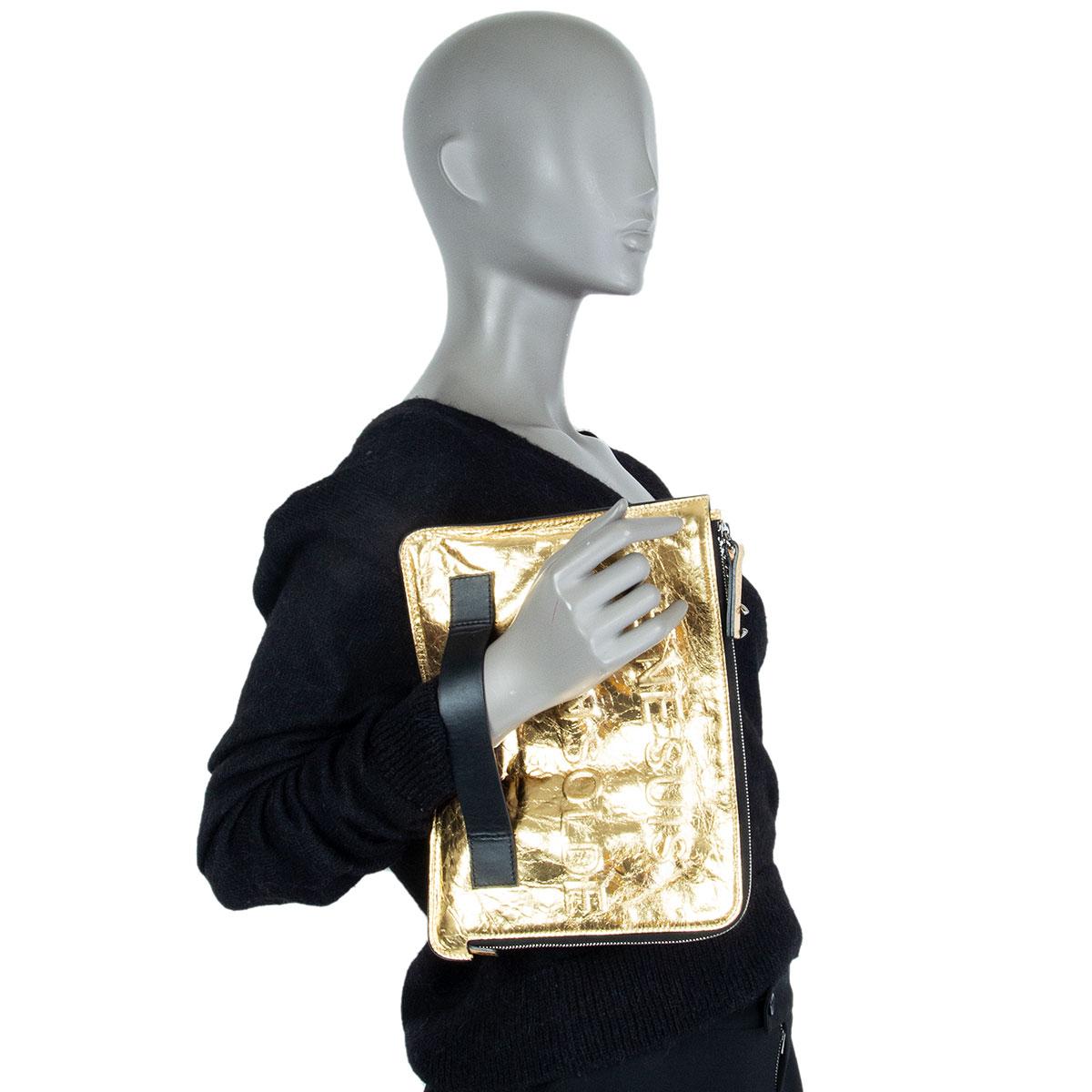 CHANEL metallic gold leather FEMININE POUCH M Clutch Bag JE NE SUIS PAS EN SOLDE 4