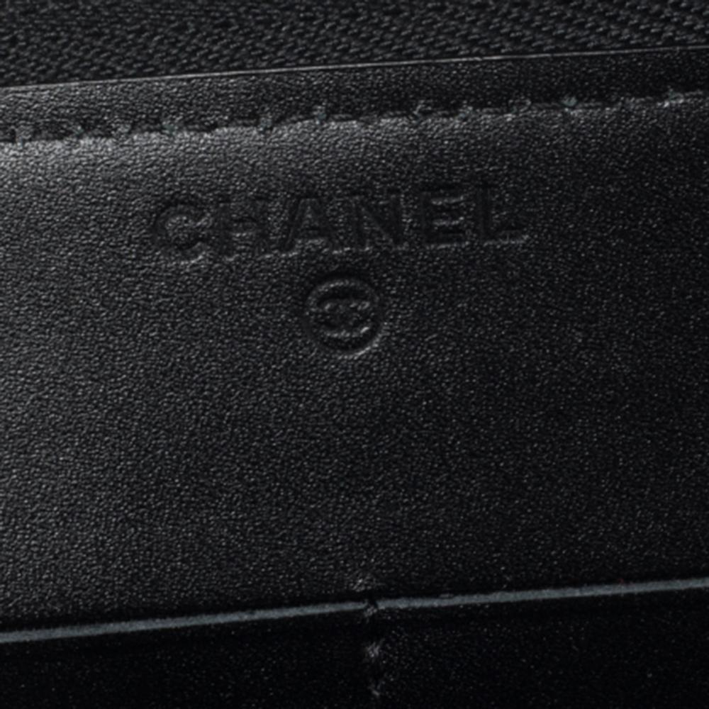 Chanel Metallic Gold Mirror Leather Votez CC Clutch 3