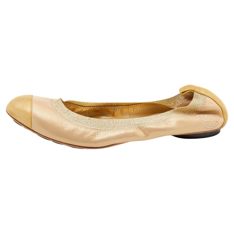 Chanel Metallic Gold Nubuck Leather CC Cap Toe Scrunch Ballet Flats Size 40  For Sale at 1stDibs