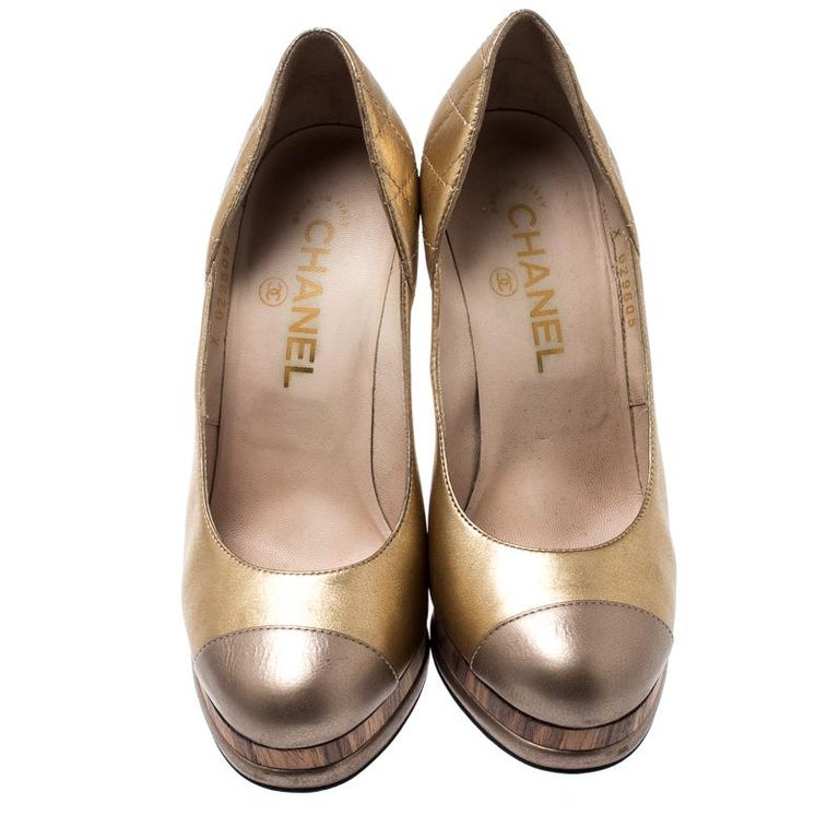 Chanel Metallic Gold Quilted Leather Cap Toe Platform Block Heel Pumps Size 36 For Sale at 1stDibs