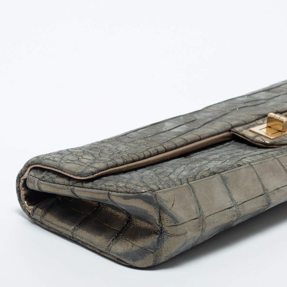 Chanel Metallic Green Croc Embossed Leather Reissue 2.55 East West Chain Clutch 11