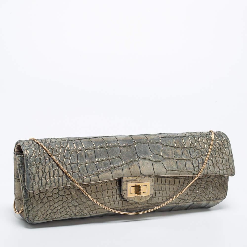 Women's Chanel Metallic Green Croc Embossed Leather Reissue 2.55 East West Chain Clutch
