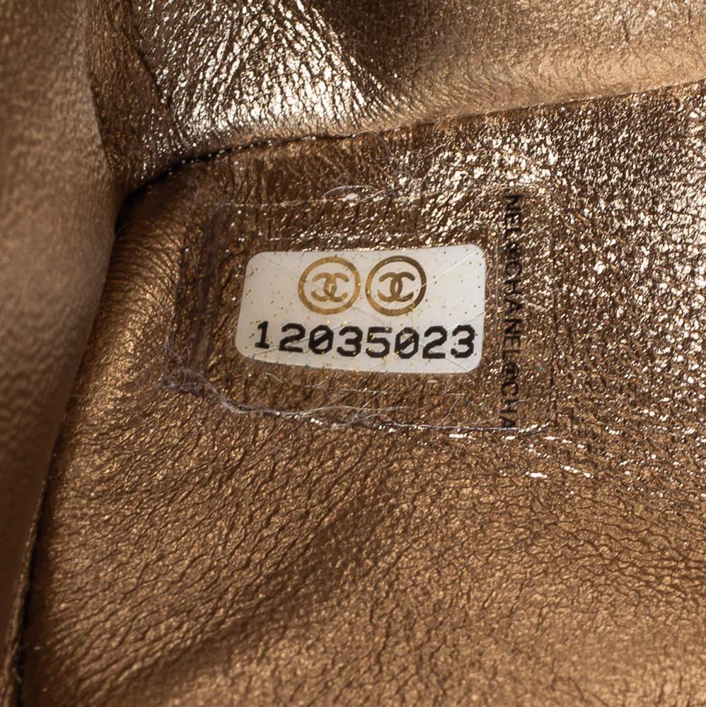 Chanel Metallic Green Croc Embossed Leather Reissue 2.55 East West Chain Clutch 5