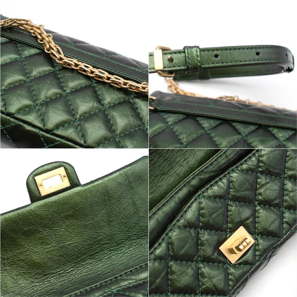 Women's Chanel Metallic Green Reissue 2.55 Waist Bag