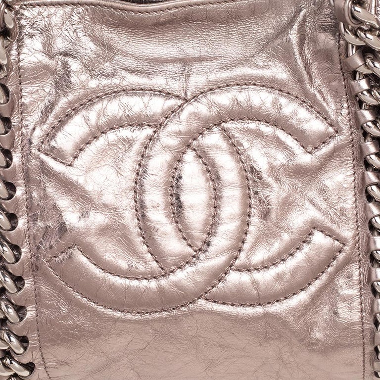 Chanel Modern Chain Tote Metallic Calfskin Large Metallic 4917336