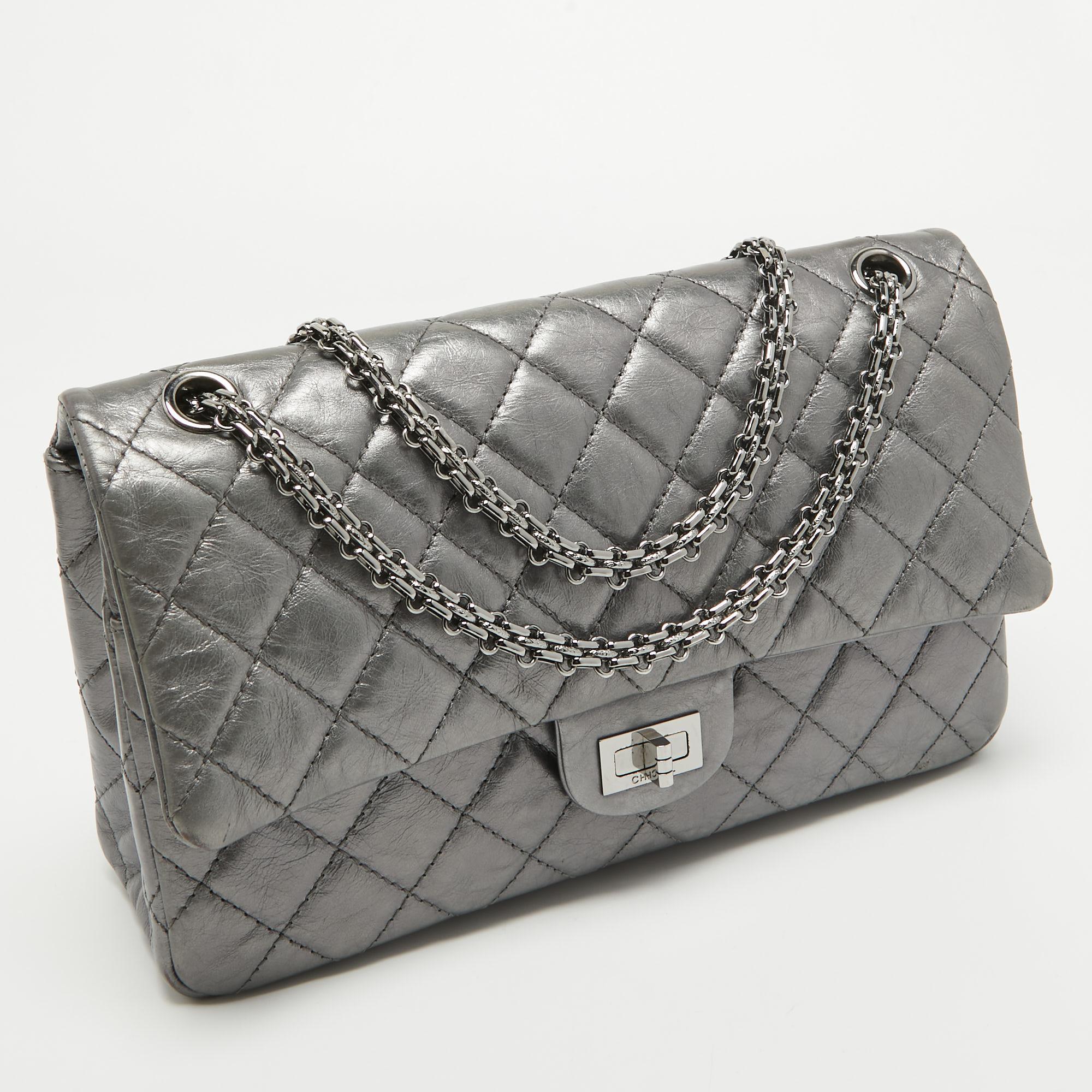 Chanel Metallic Grey Quilted Leather 226 Reissue 2.55 Flap Bag For Sale 12
