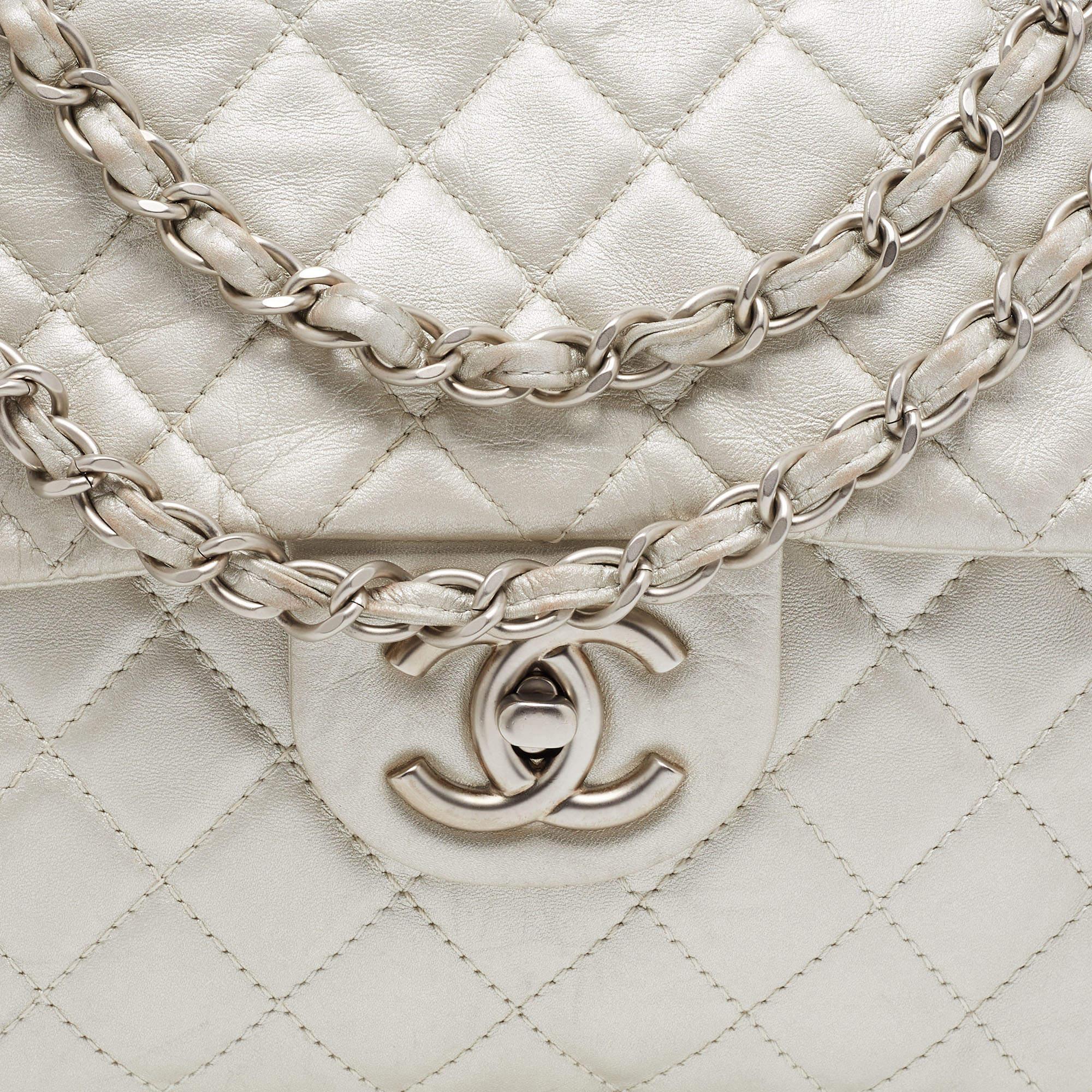Chanel Metallic Grey Quilted Leather Maxi Classic Single Flap Bag For Sale 1