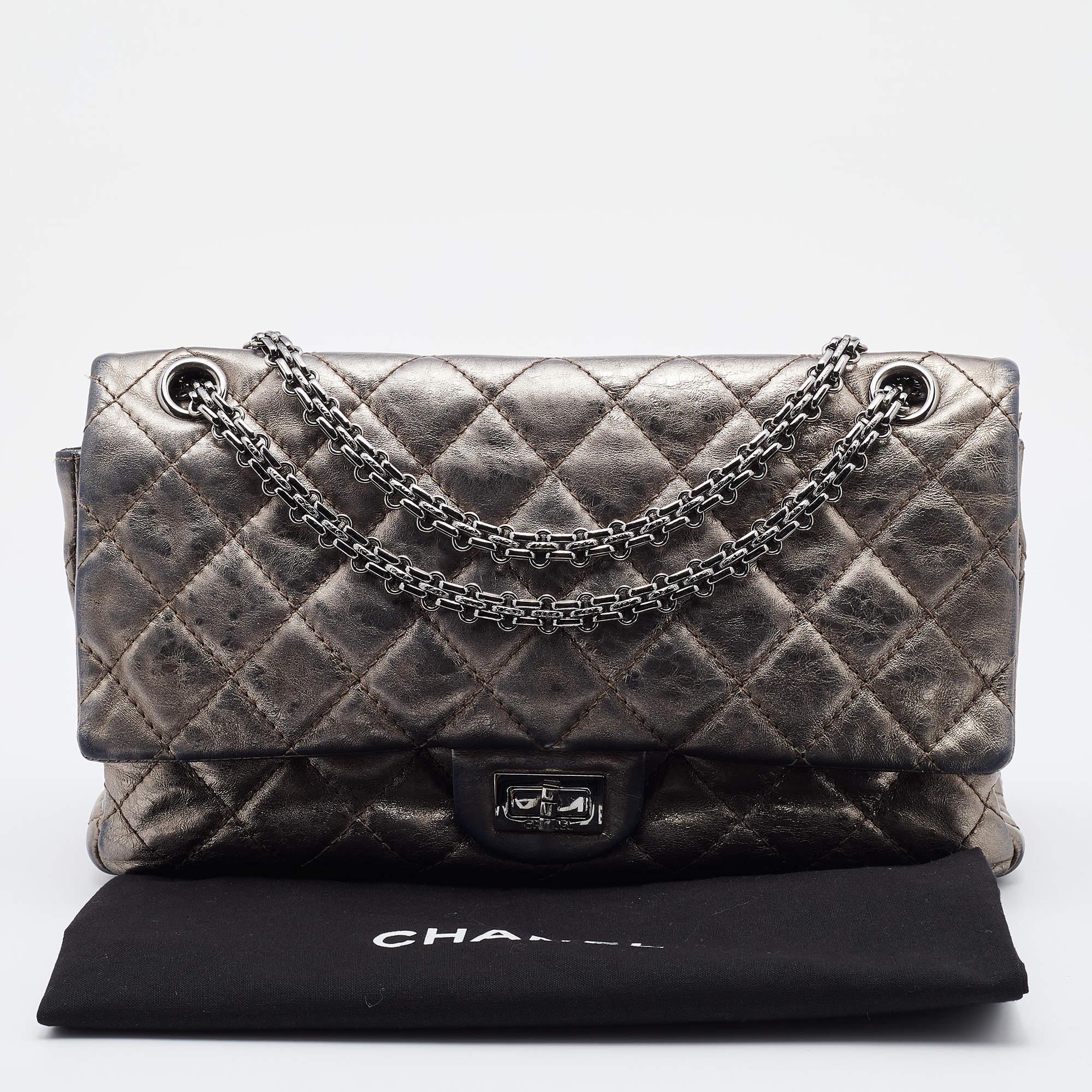 Chanel Metallic Grey Quilted Leather Reissue 2.55 Classic 226 Flap Bag For Sale 7