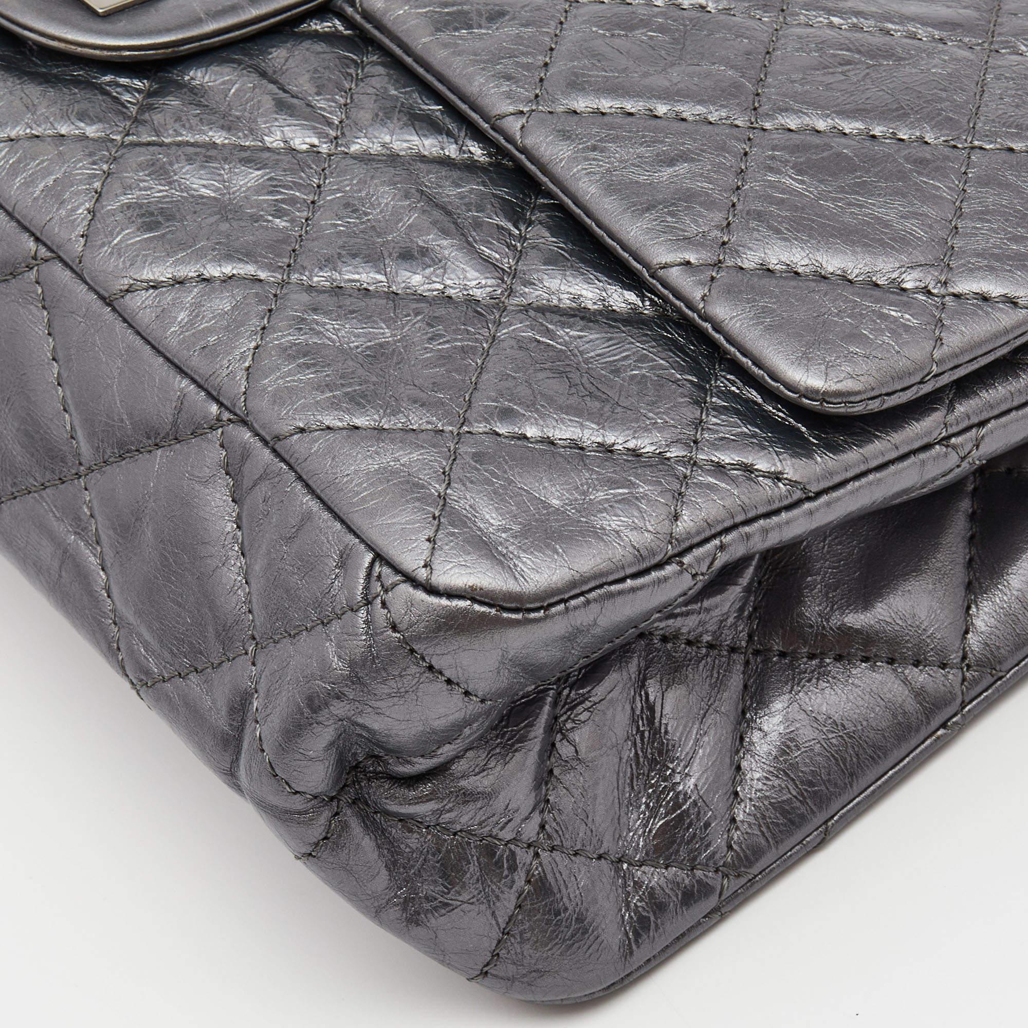 Chanel Metallic Grey Quilted Leather Reissue 2.55 Classic 227 Flap Bag 5