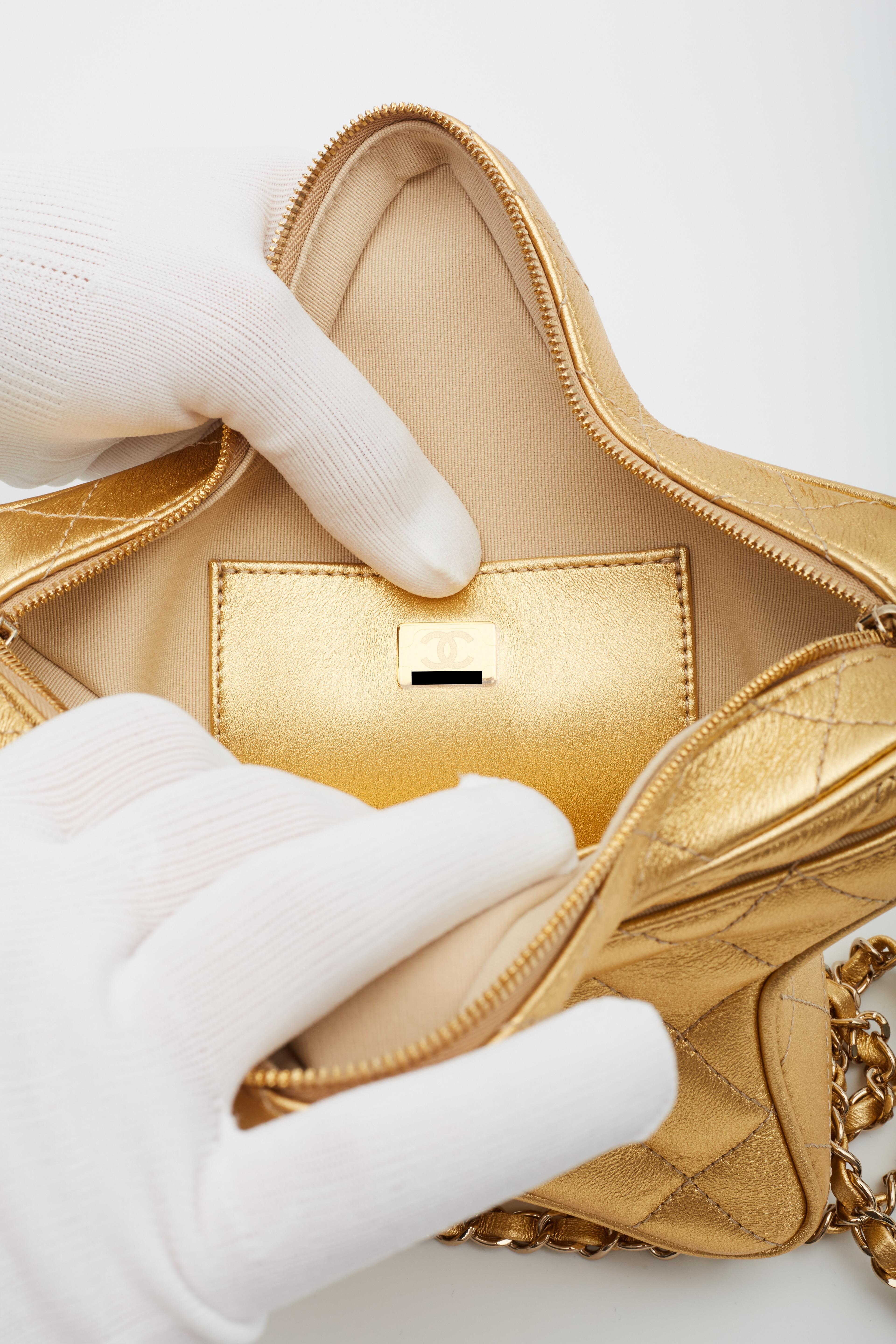 Chanel Metallic Lambskin & Gold Walk Of Fame Star Bag For Sale 7