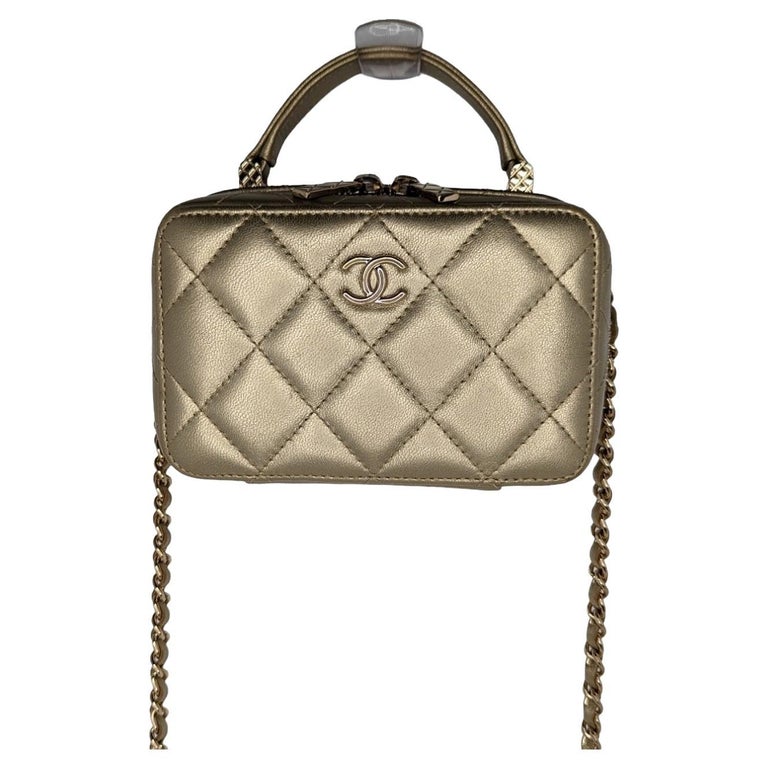 Chanel Metallic Lambskin Quilted Top Handle Vanity Case Gold For
