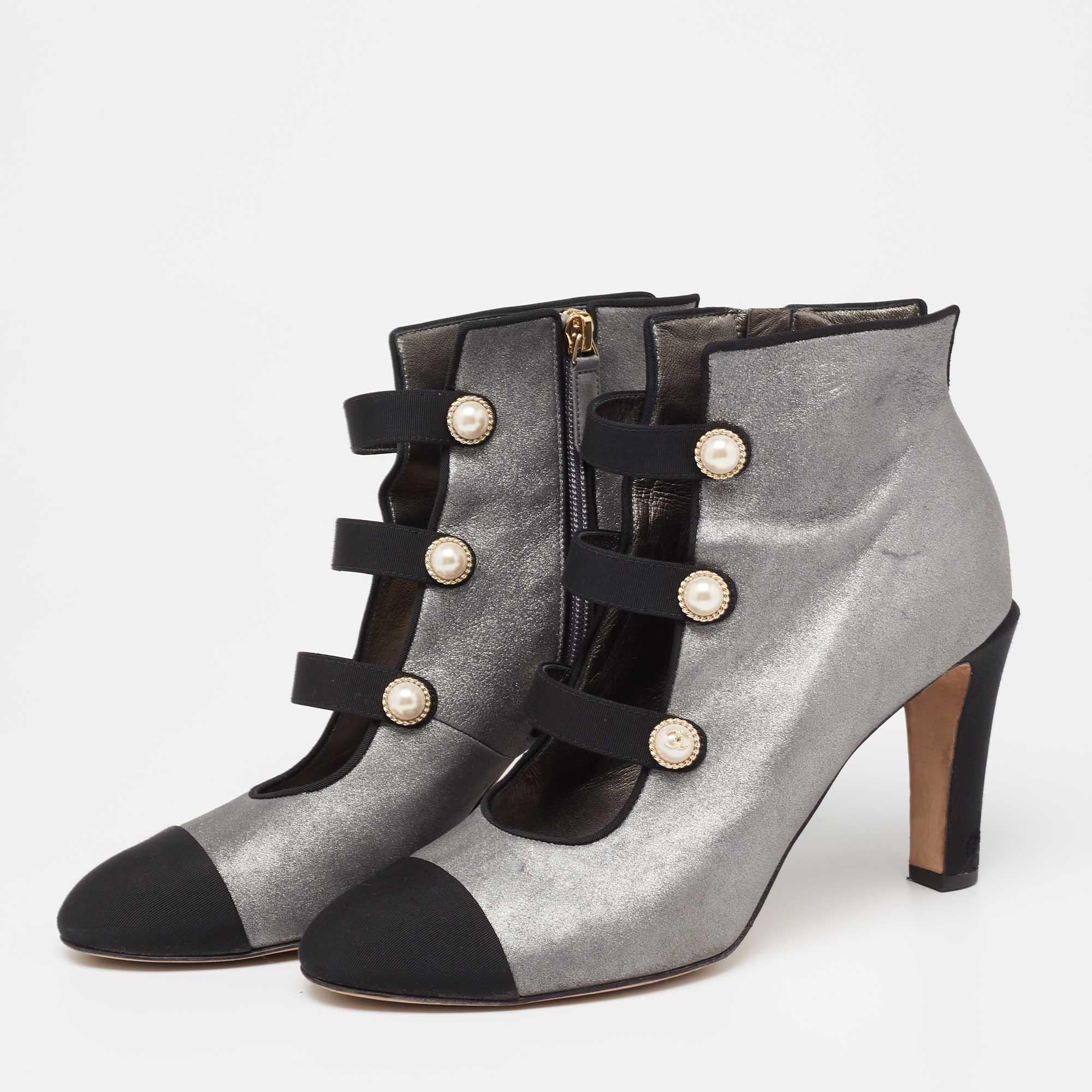 leather ankle boots with pearls