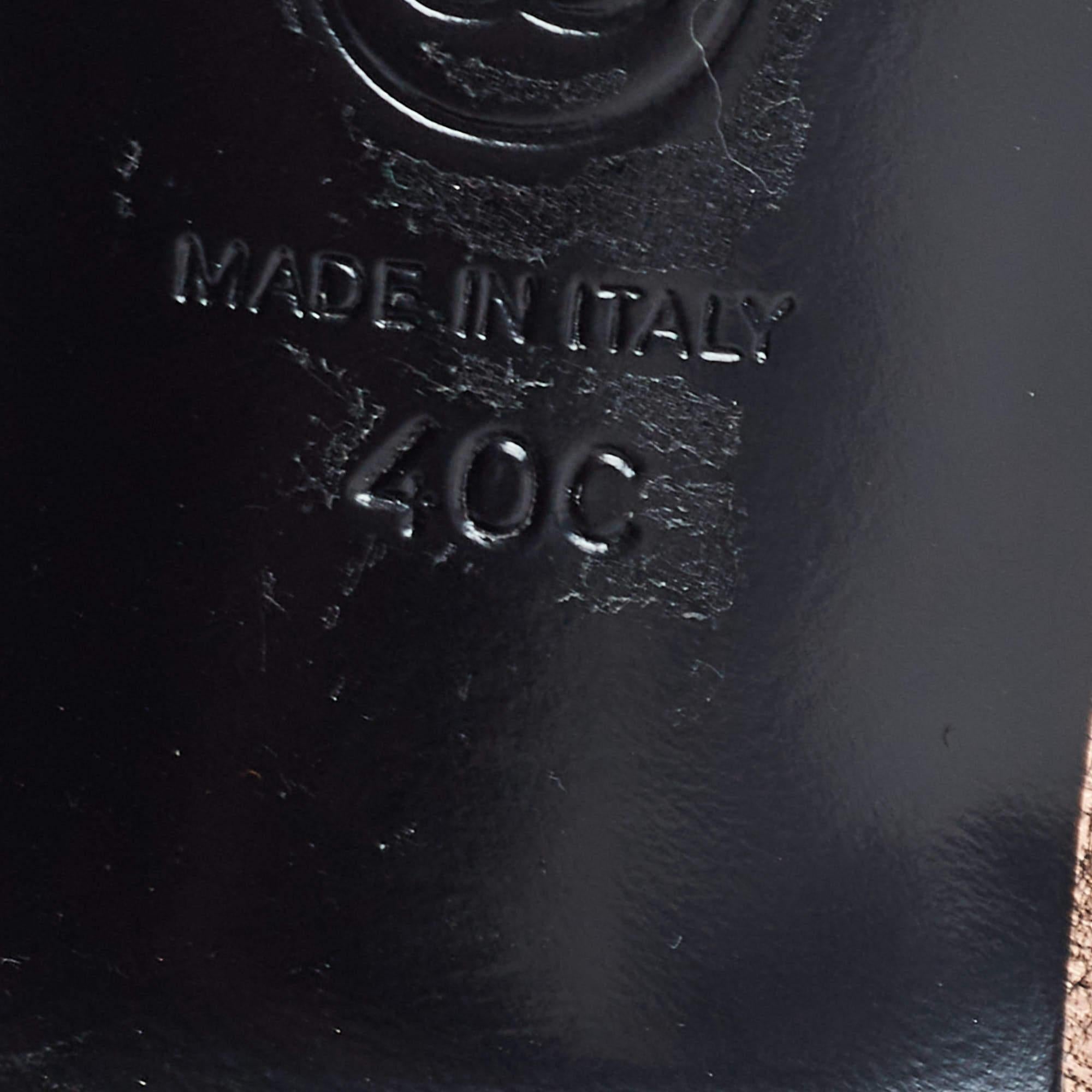 Chanel Bottes à bout pointu en cuir métallisé, taille 40 en vente 1