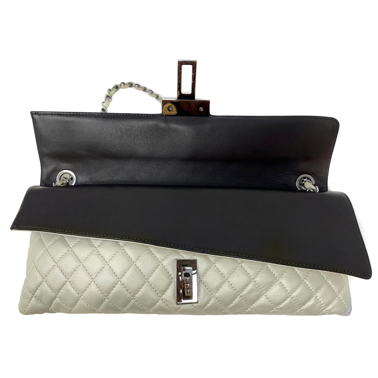 Chanel Metallic Pearl Leather East West Reissue Bag 3